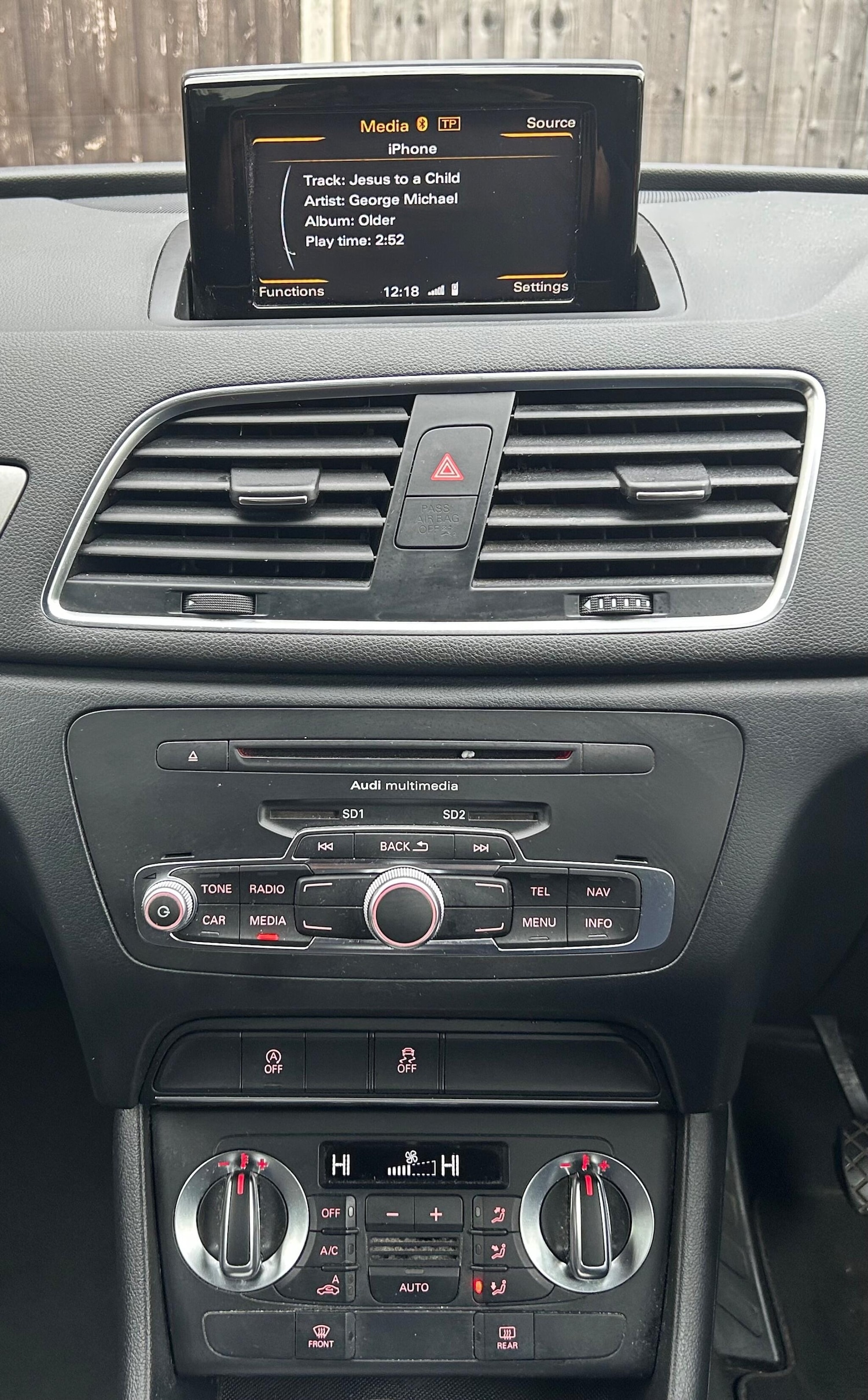 Used Audi Q3 2014 for sale - 76824275: Photo 28