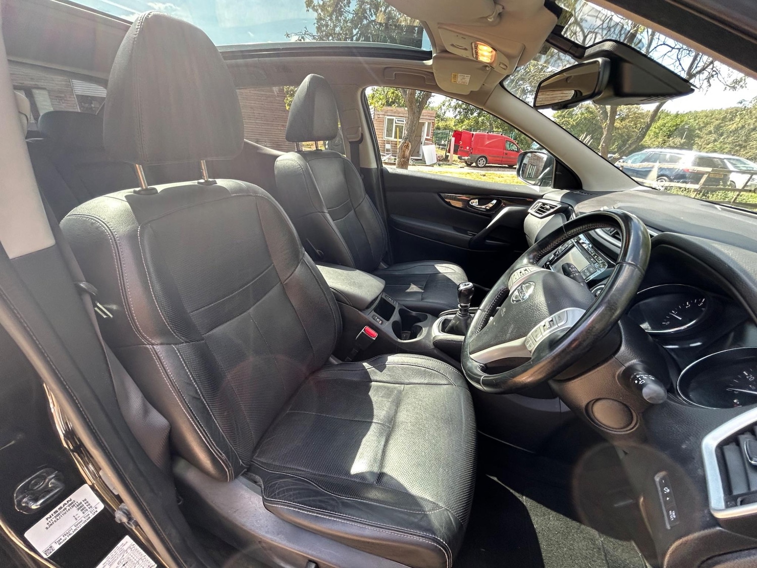 Used Nissan Qashqai 2015 for sale - 76458130: Photo 14