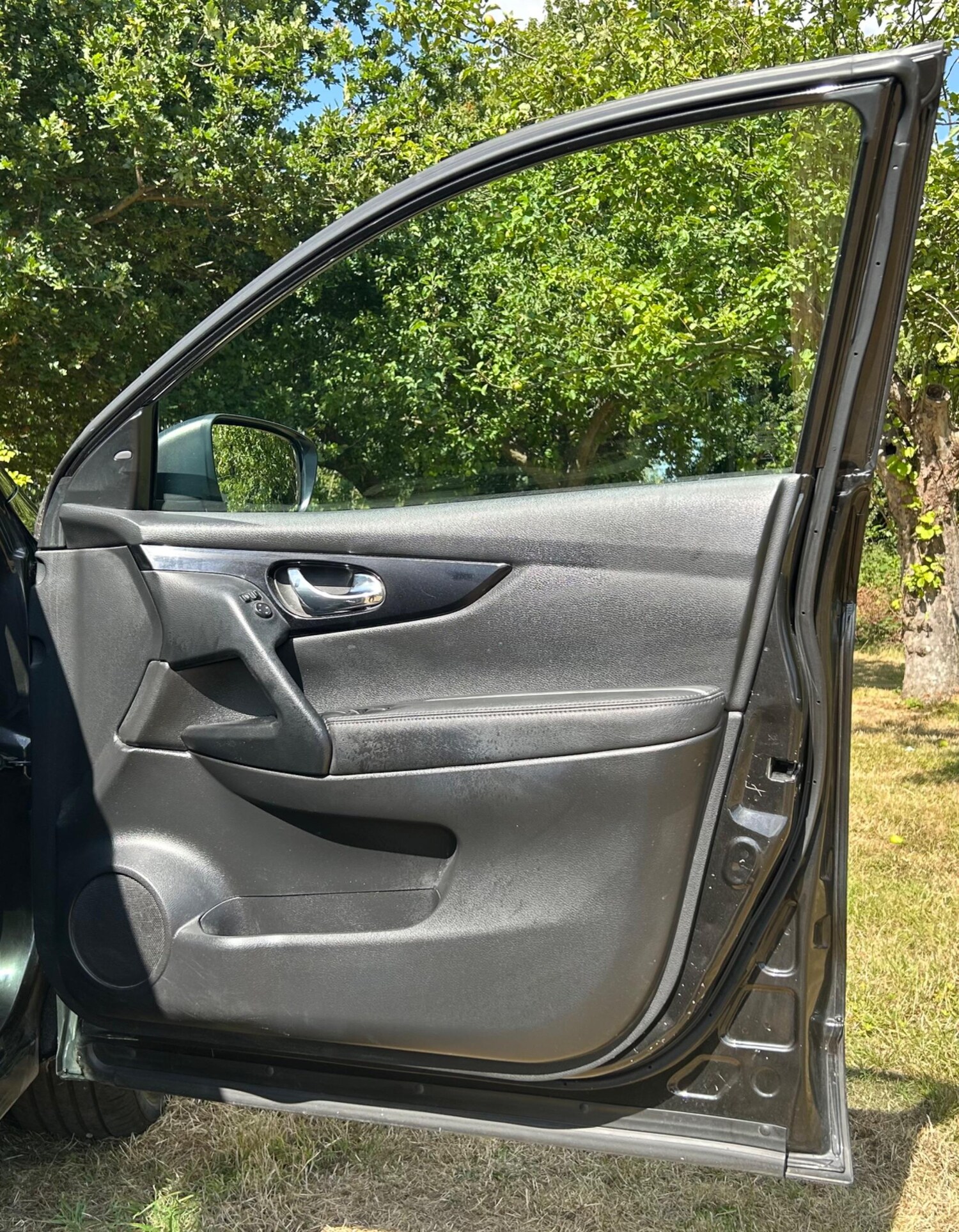 Used Nissan Qashqai 2015 for sale - 76458130: Photo 23