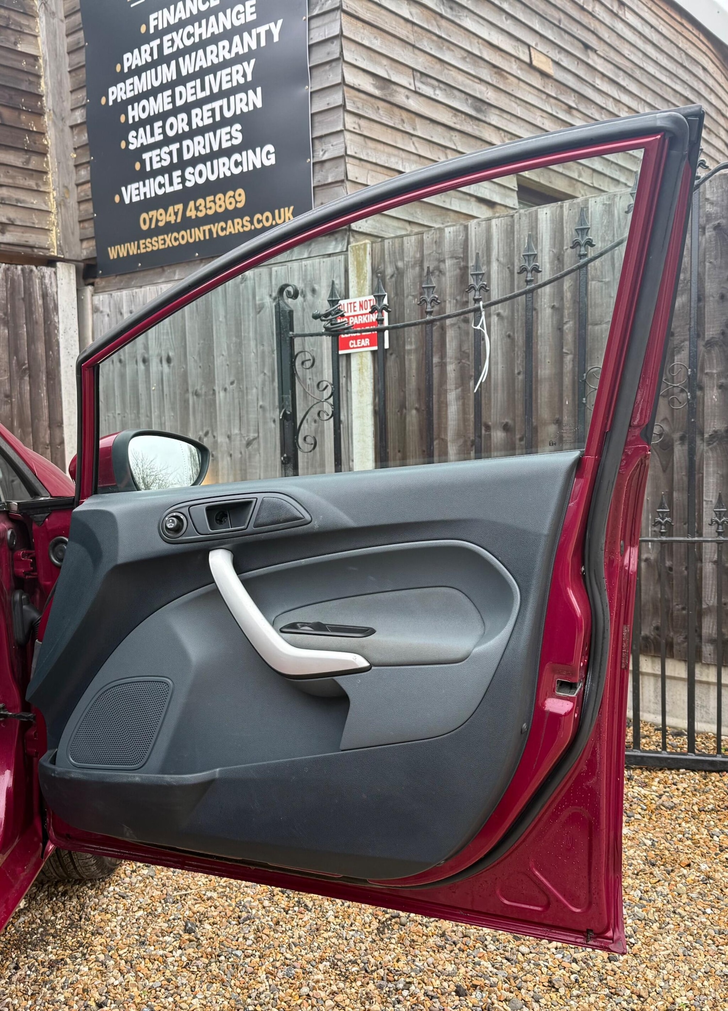 Used Ford Fiesta 2010 for sale - 77412359: Photo 18