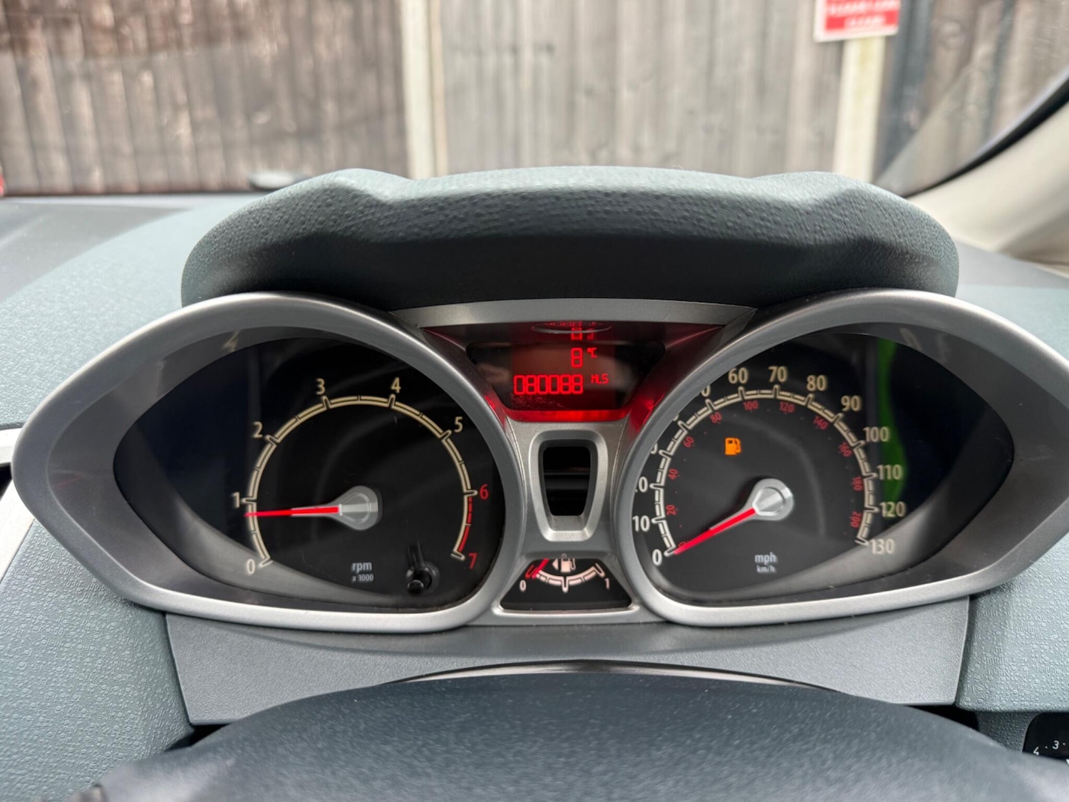 Used Ford Fiesta 2010 for sale - 77412359: Photo 27