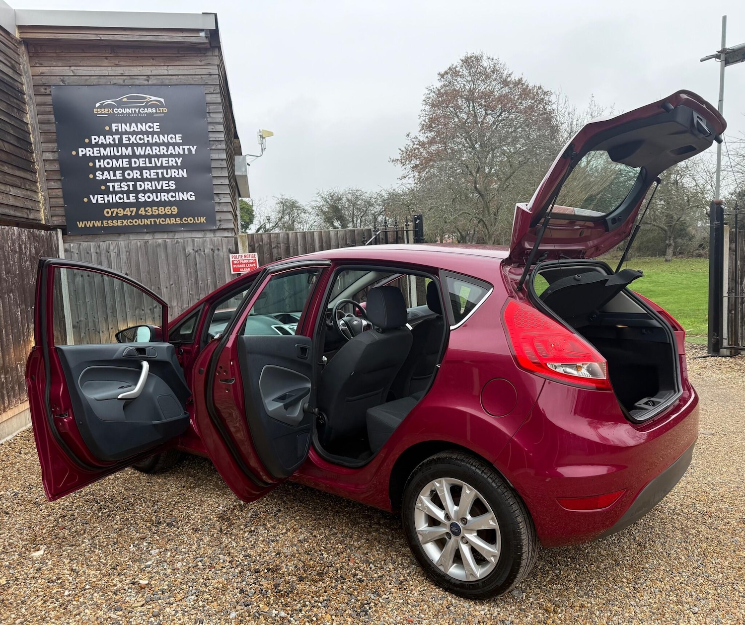 Used Ford Fiesta 2010 for sale - 77412359: Photo 5