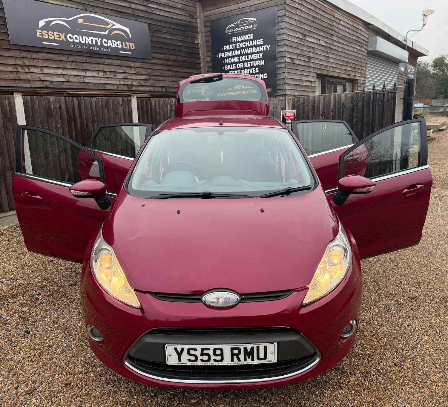 Used Ford Fiesta 2010 for sale - 77412359: Photo 6