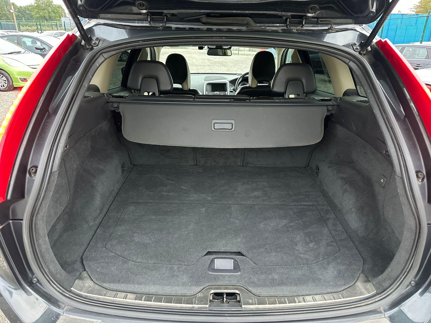 Used Volvo XC60 2025 for sale - 76993093: Photo 19