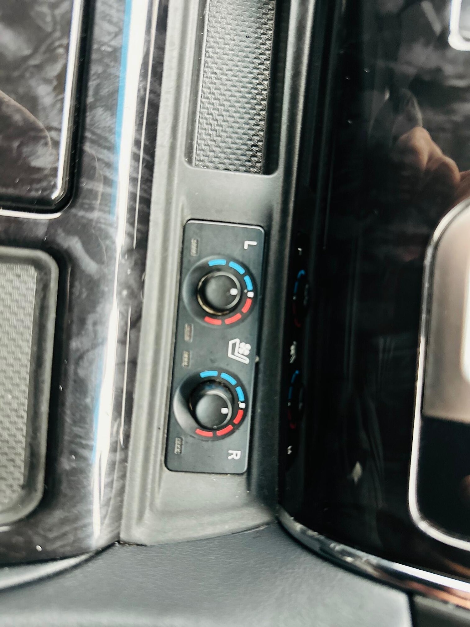 Used Toyota Alphard for sale - 76752760: Photo 19