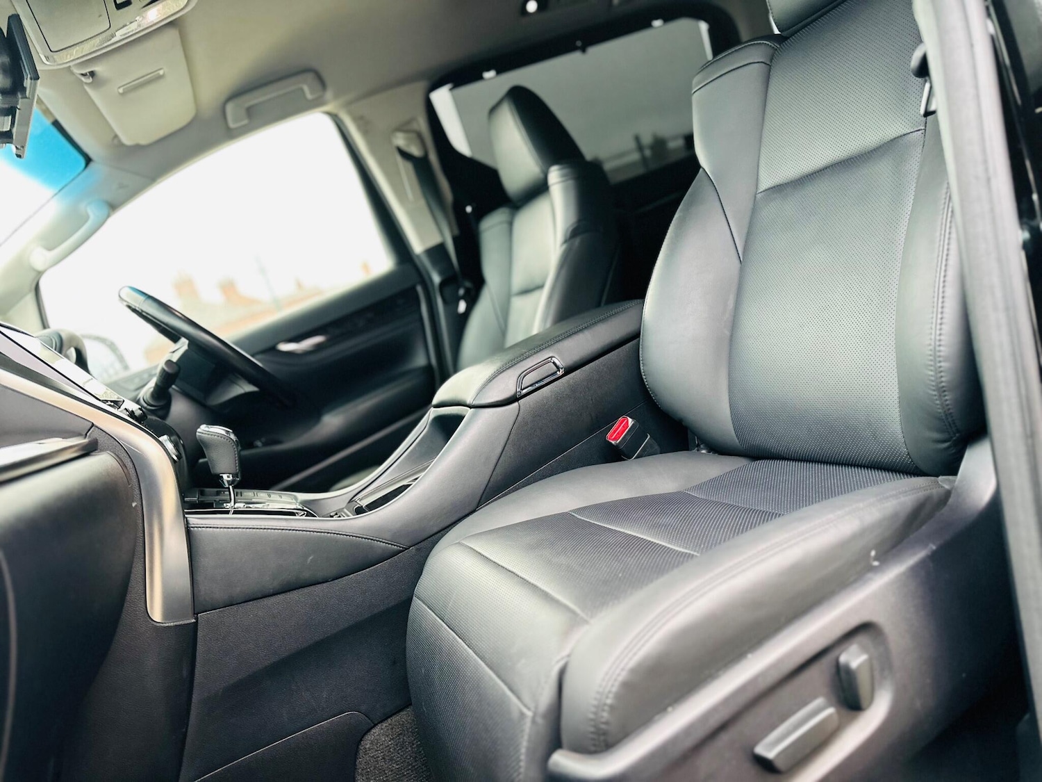 Used Toyota Alphard for sale - 76752760: Photo 31