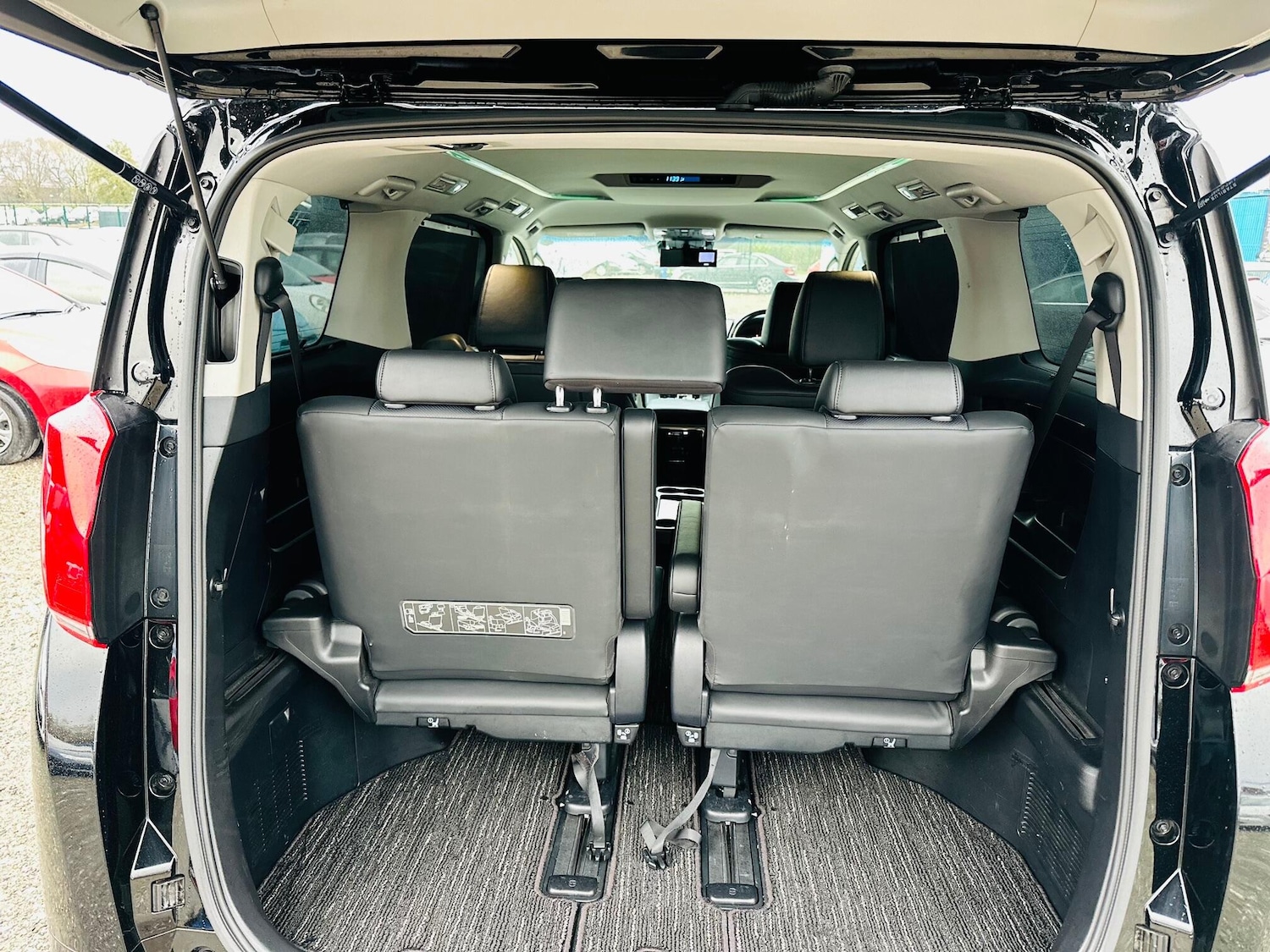 Used Toyota Alphard for sale - 76752760: Photo 35