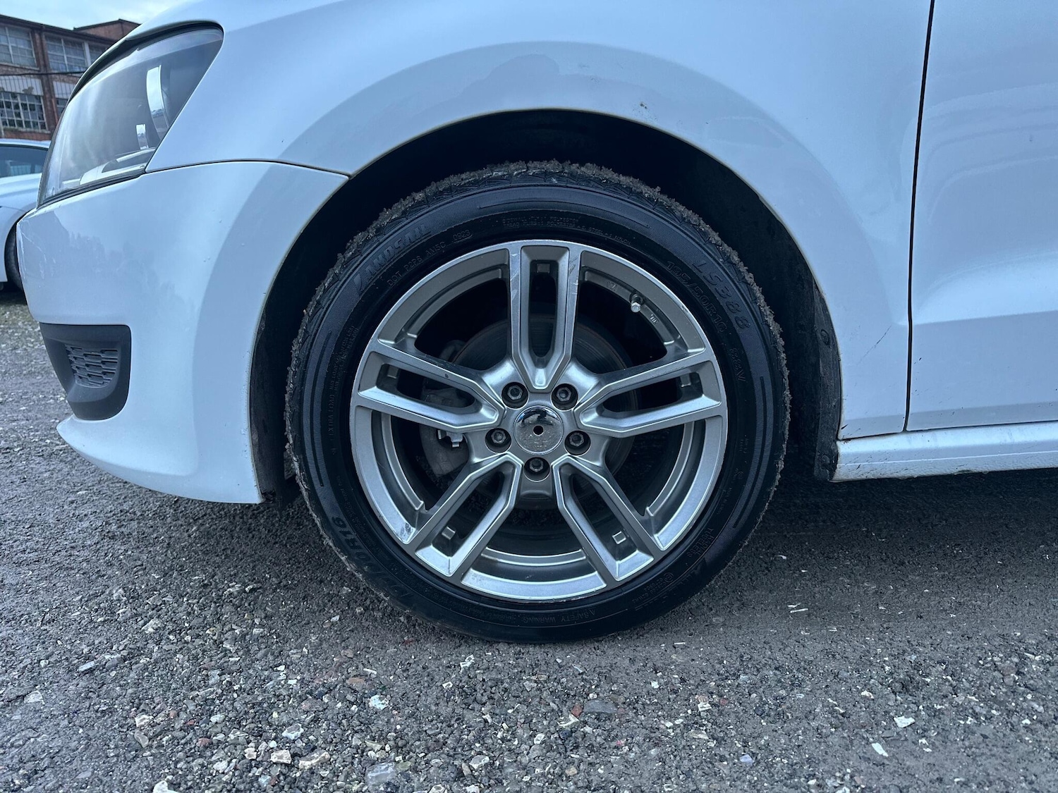 Used Volkswagen Polo for sale - 77229510: Photo 29