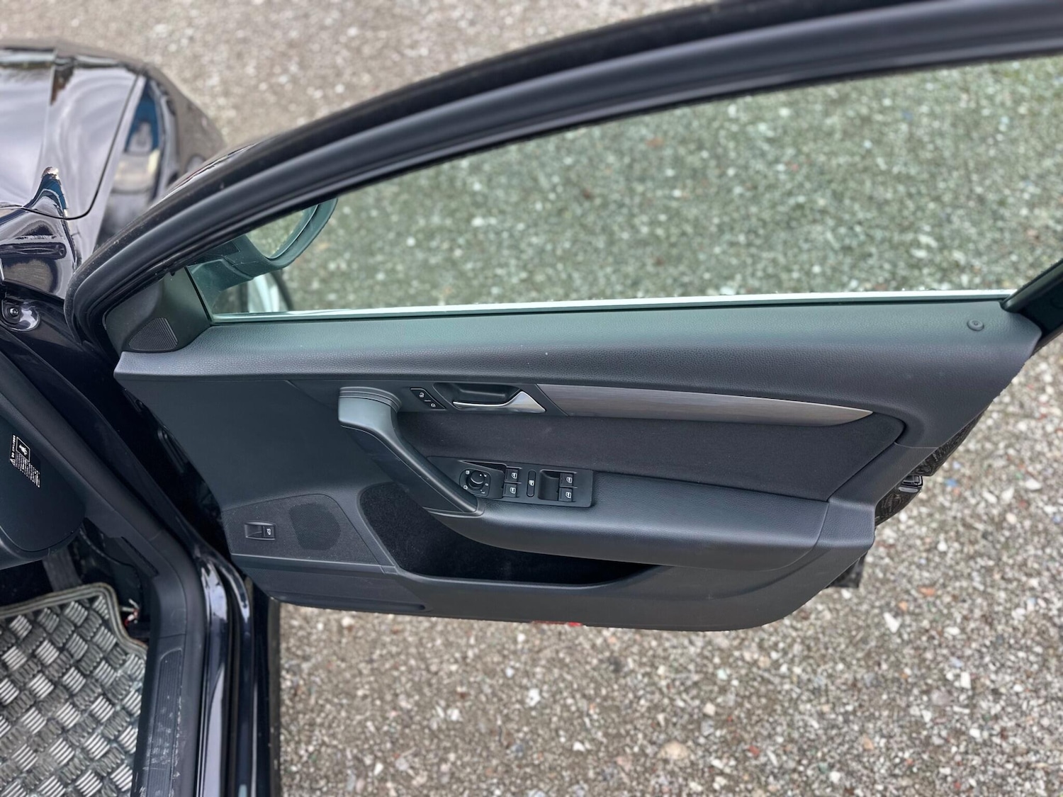 Used Volkswagen Passat for sale - 76476631: Photo 14