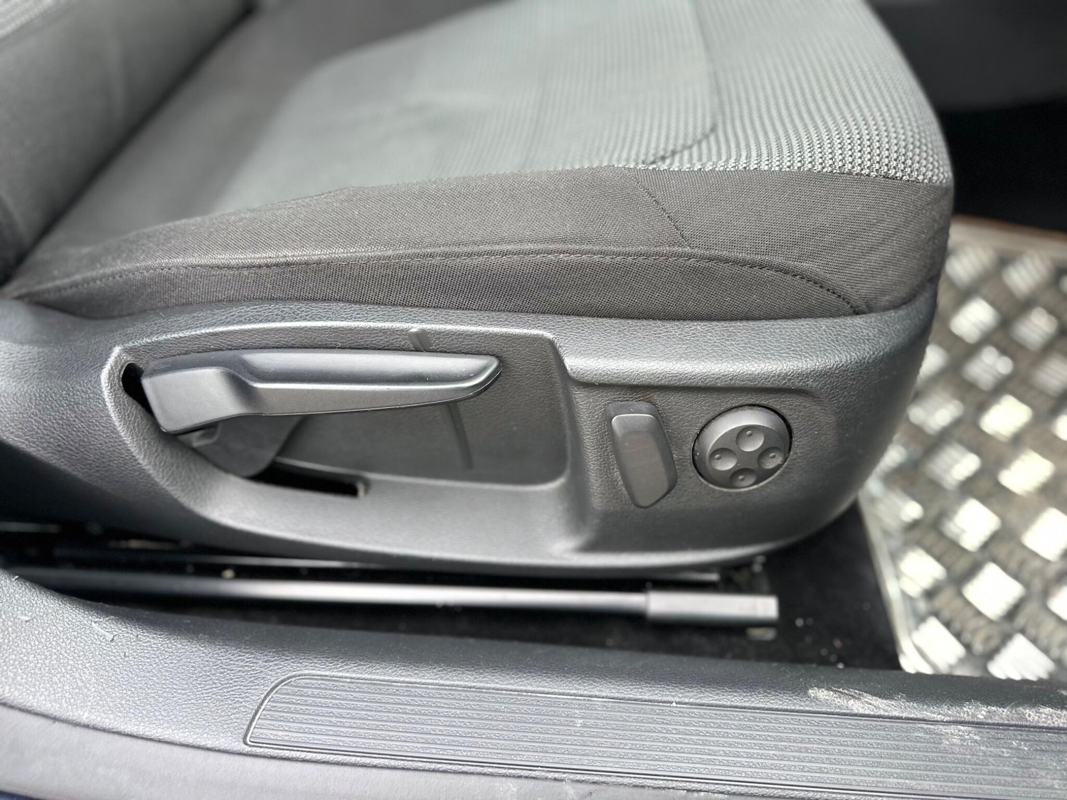 Used Volkswagen Passat for sale - 76476631: Photo 16