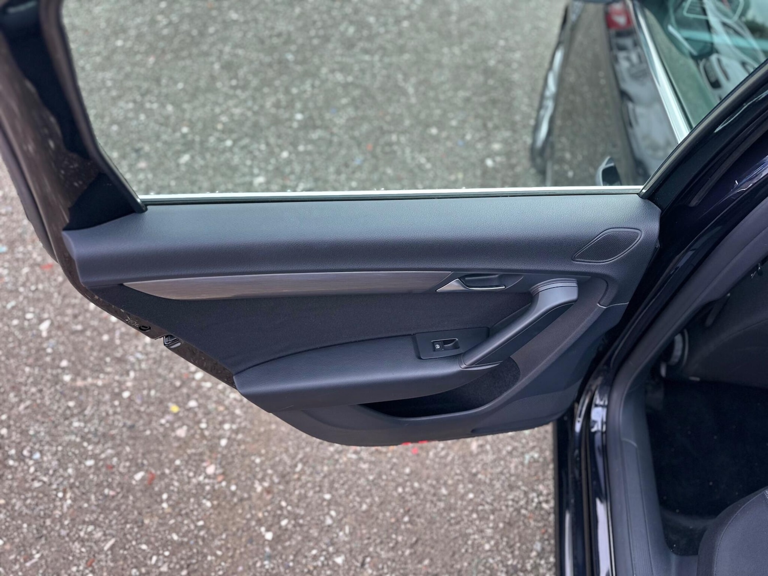 Used Volkswagen Passat for sale - 76476631: Photo 25