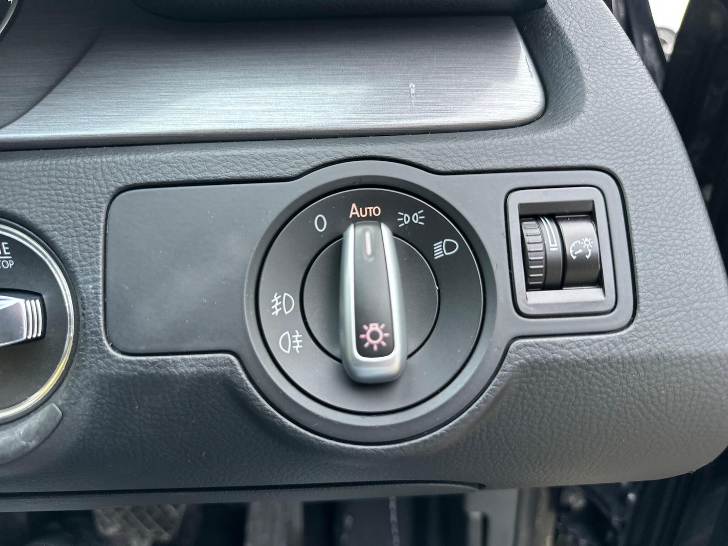 Used Volkswagen Passat for sale - 76476631: Photo 36