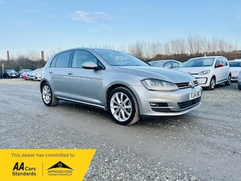 Used Volkswagen Golf 2014 for sale - 77279400: Photo