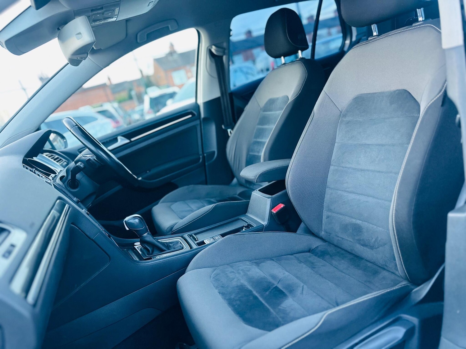 Used Volkswagen Golf 2025 for sale - 77279400: Photo 41