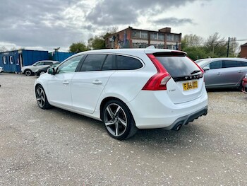 Used Volvo V60 2016 for sale - 78245620: Photo