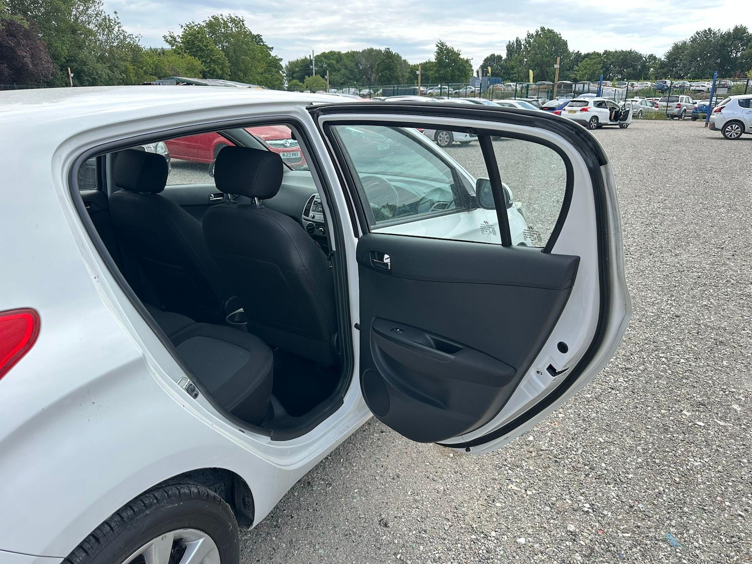 Used Hyundai i20 2014 for sale - 77575207: Photo 13