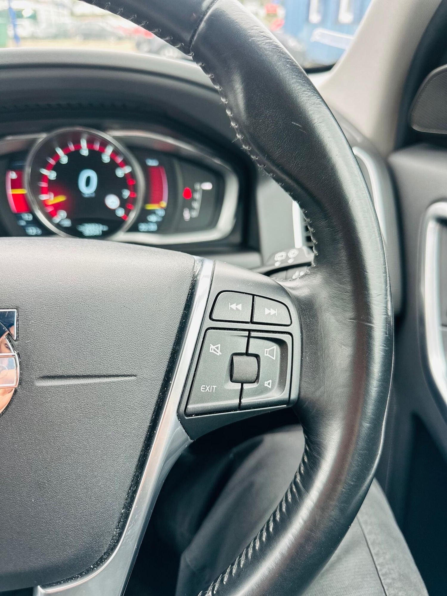 Used Volvo XC60 for sale - 77682852: Photo 14