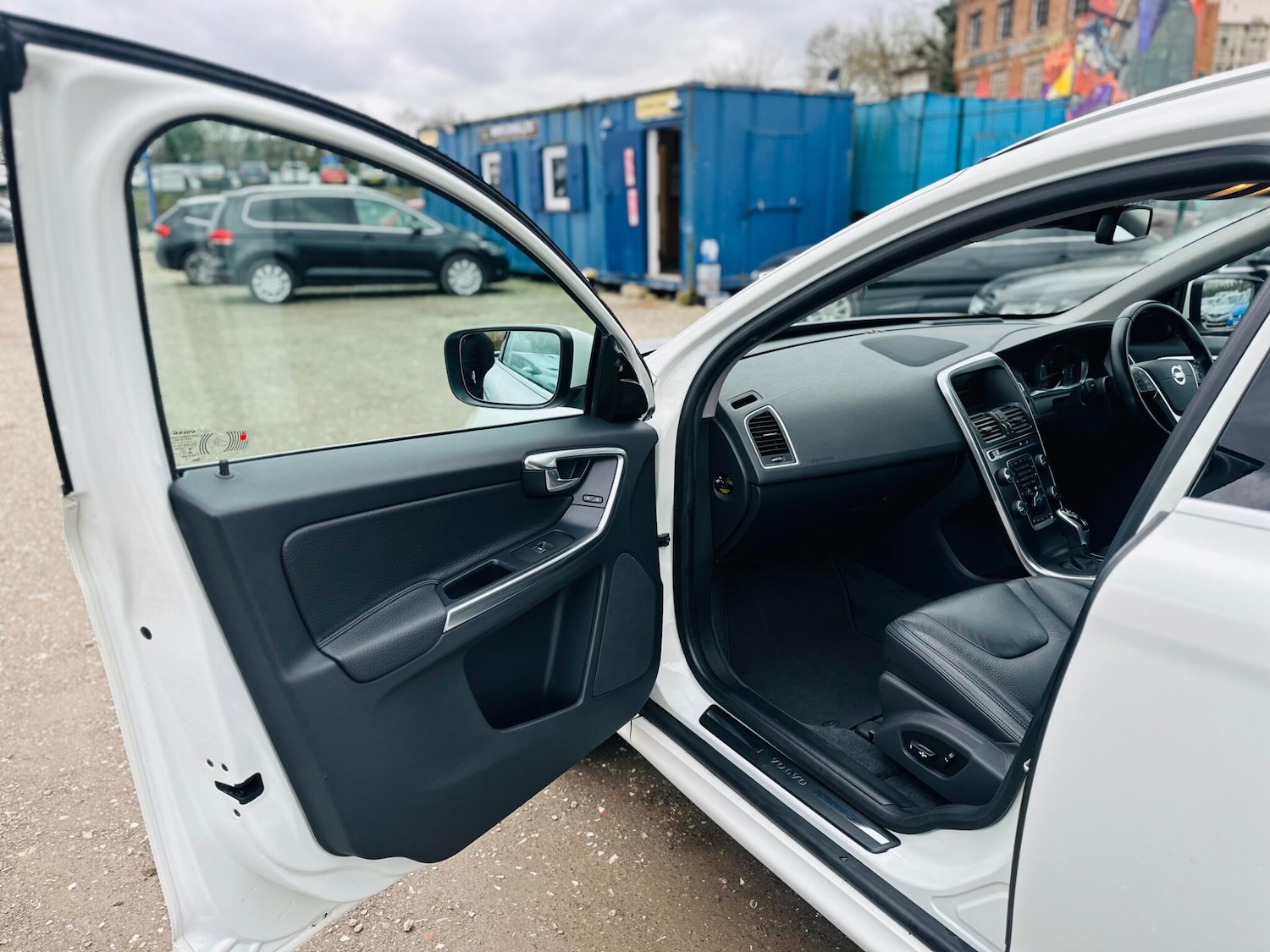 Used Volvo XC60 for sale - 77682852: Photo 19