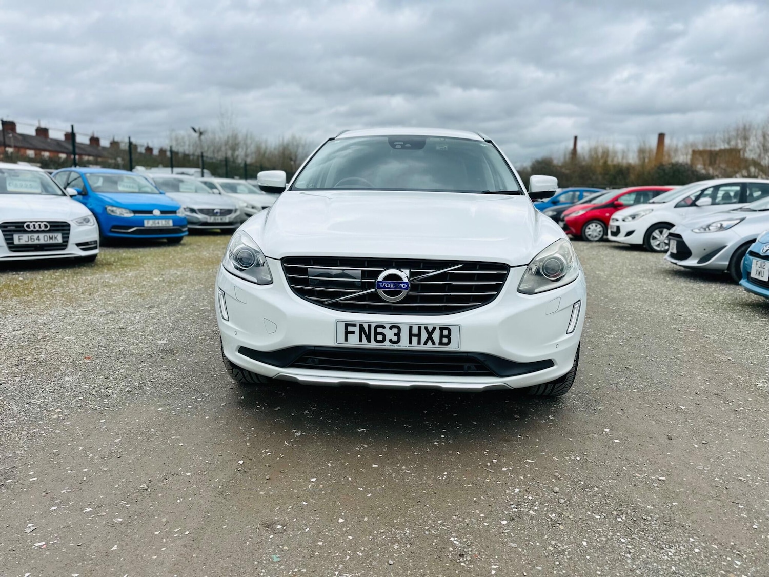 Used Volvo XC60 for sale - 77682852: Photo 2