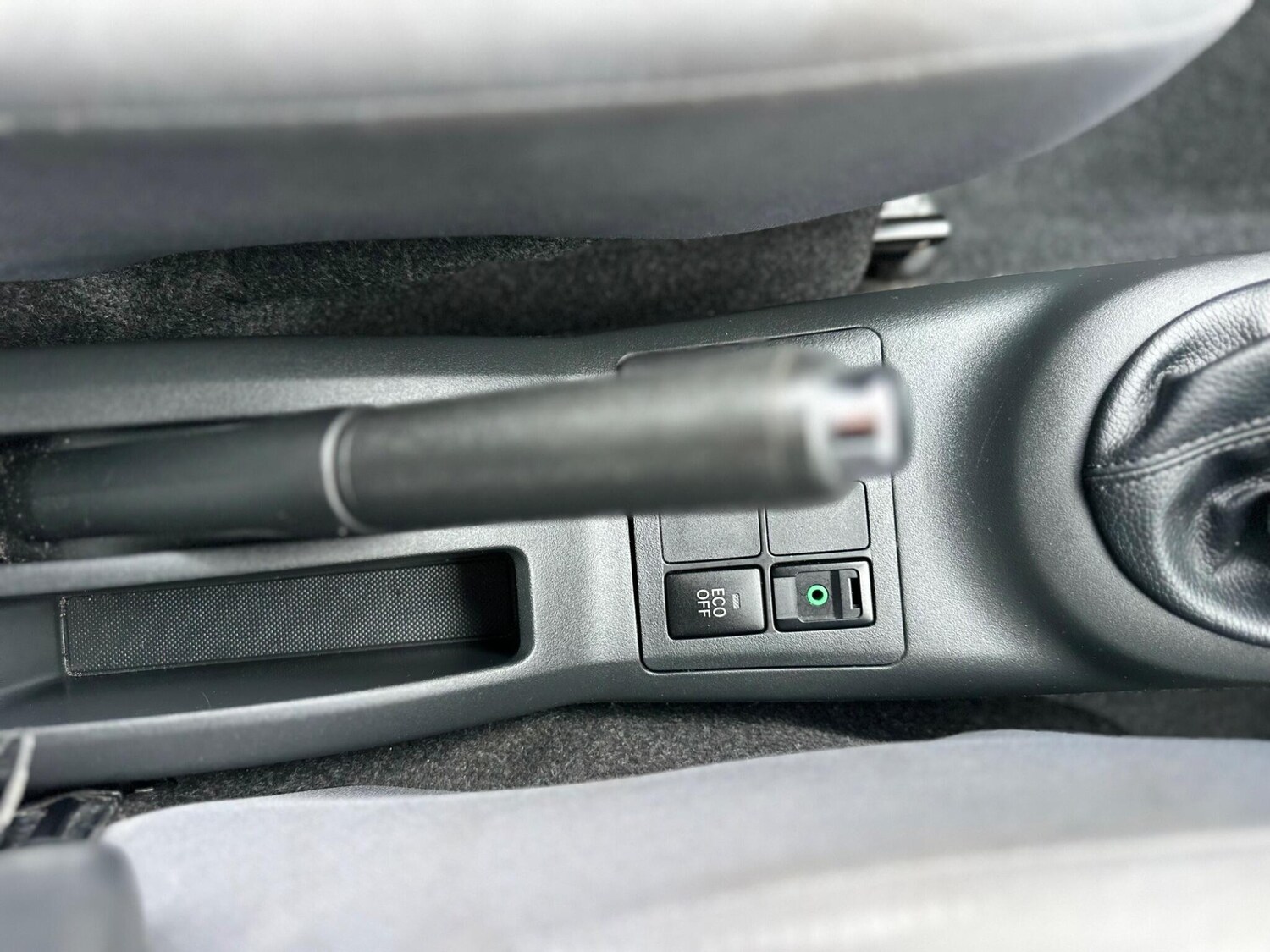 Used Toyota Yaris 2010 for sale - 76336884: Photo 28