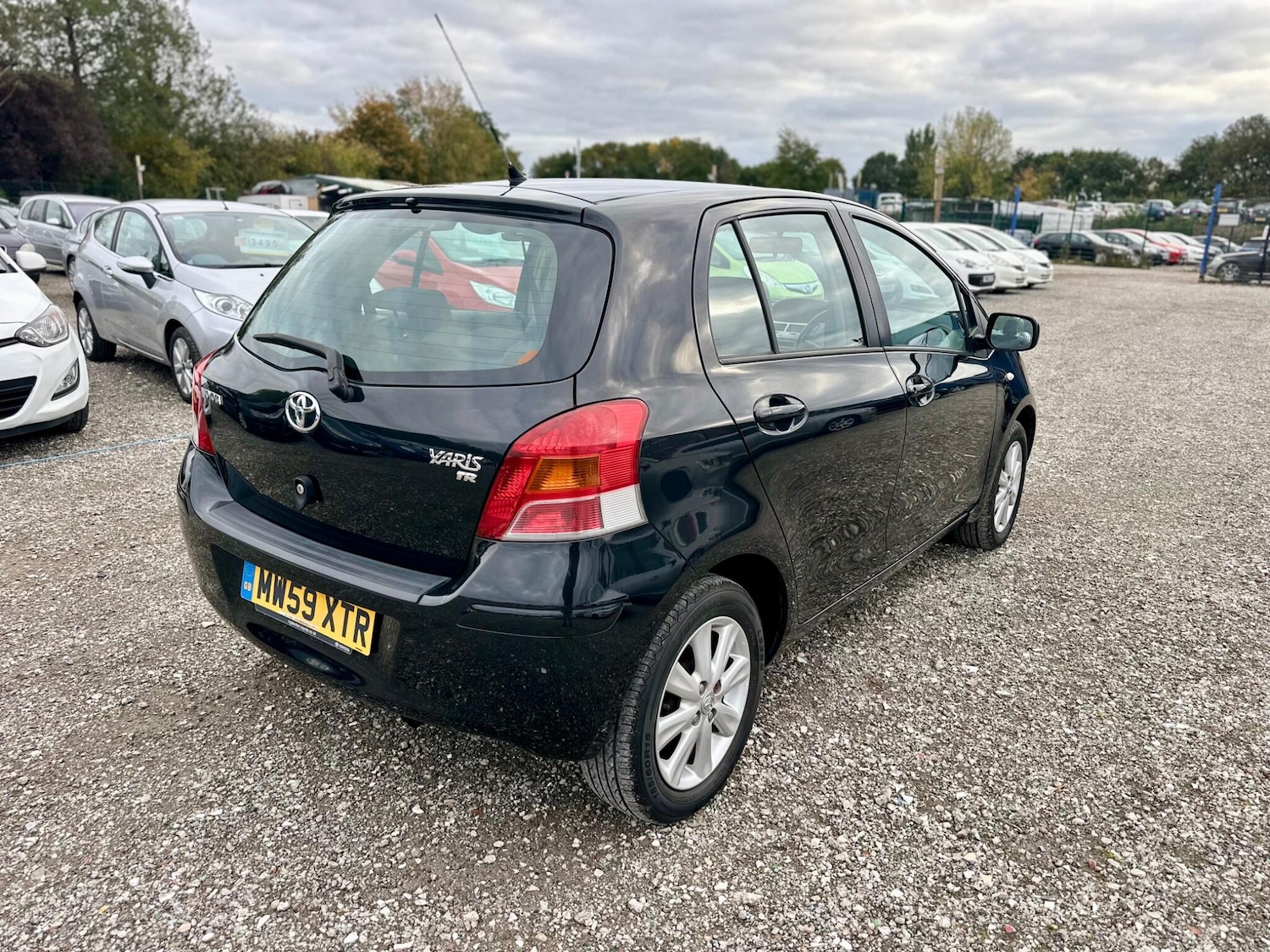 Used Toyota Yaris 2010 for sale - 76336884: Photo 7