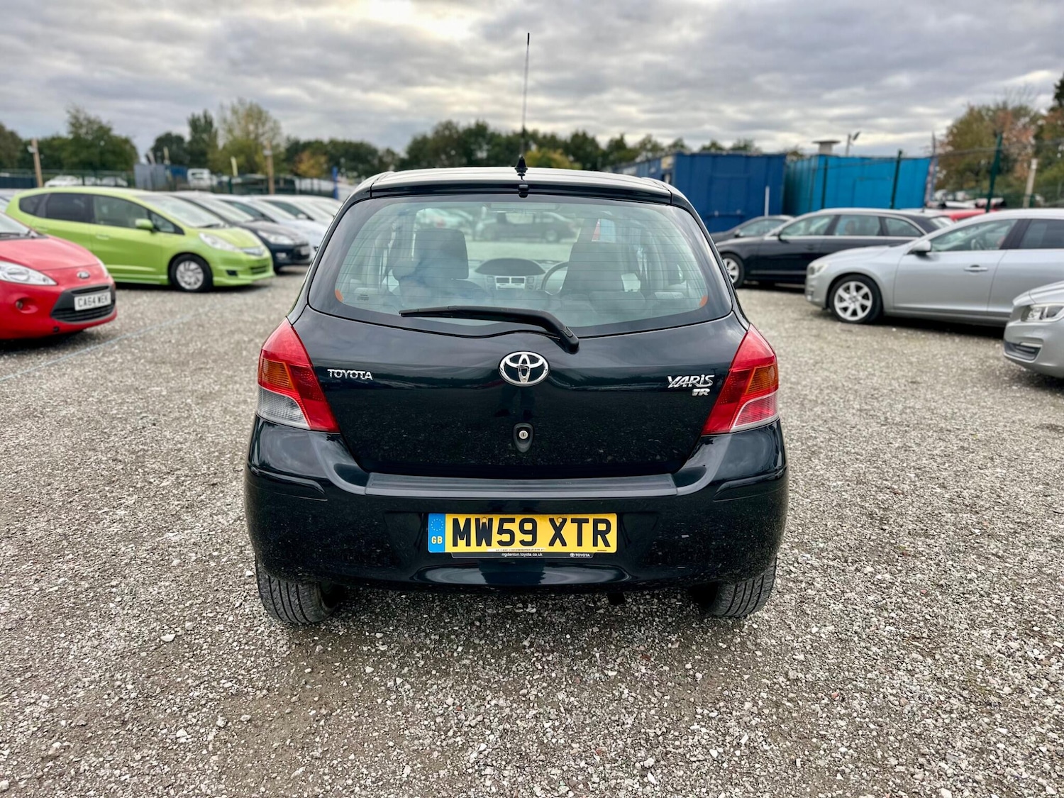 Used Toyota Yaris 2010 for sale - 76336884: Photo 8