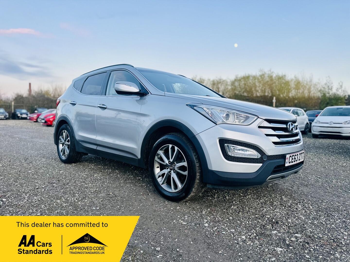 Used Hyundai Santa Fe 2013 for sale - 76824435: Photo 1