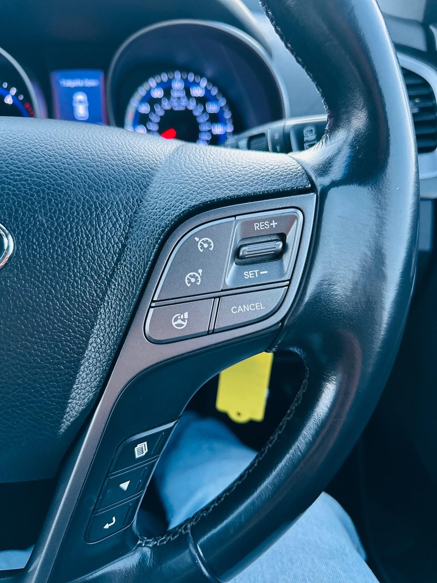 Used Hyundai Santa Fe 2013 for sale - 76824435: Photo 24