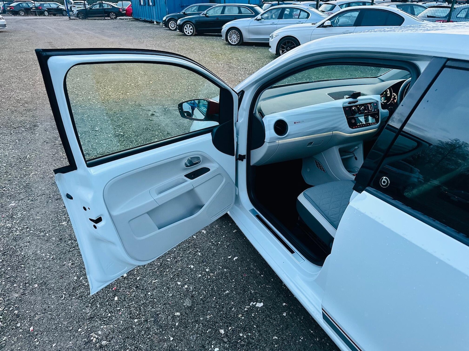 Used Volkswagen up! 2025 for sale - 77081429: Photo 47