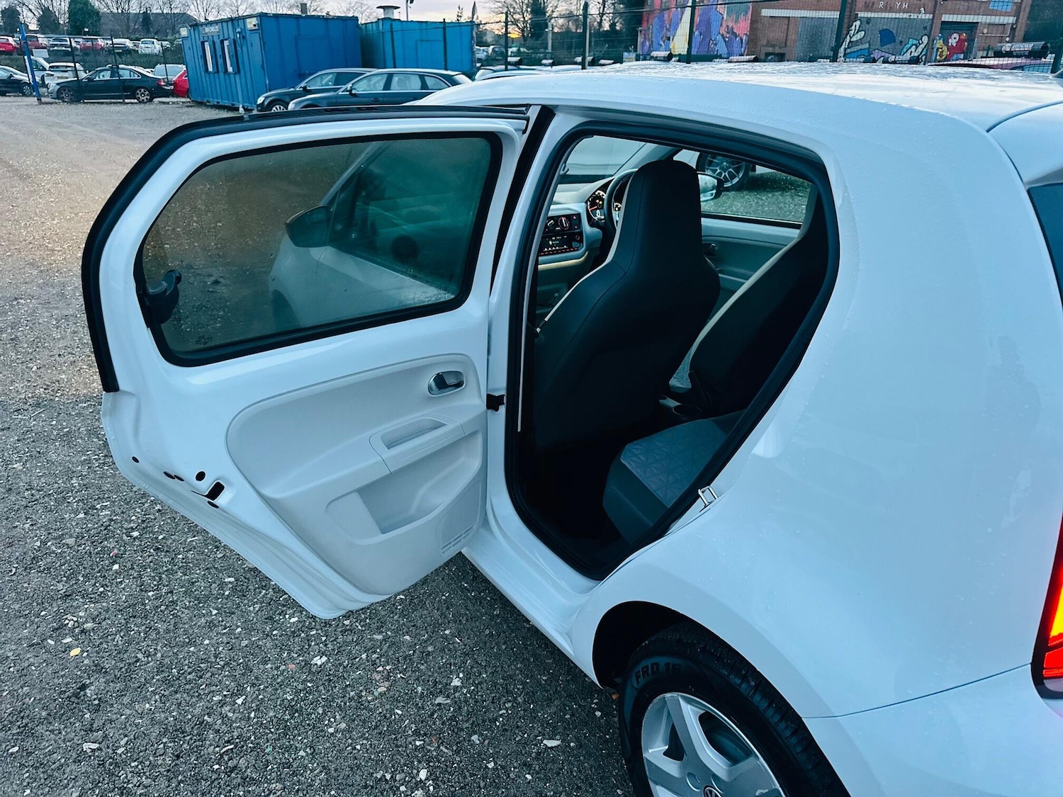 Used Volkswagen up! 2025 for sale - 77081429: Photo 8