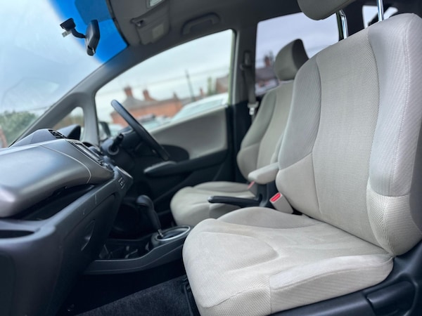 Used Honda Fit for sale - 76259608: Photo 24