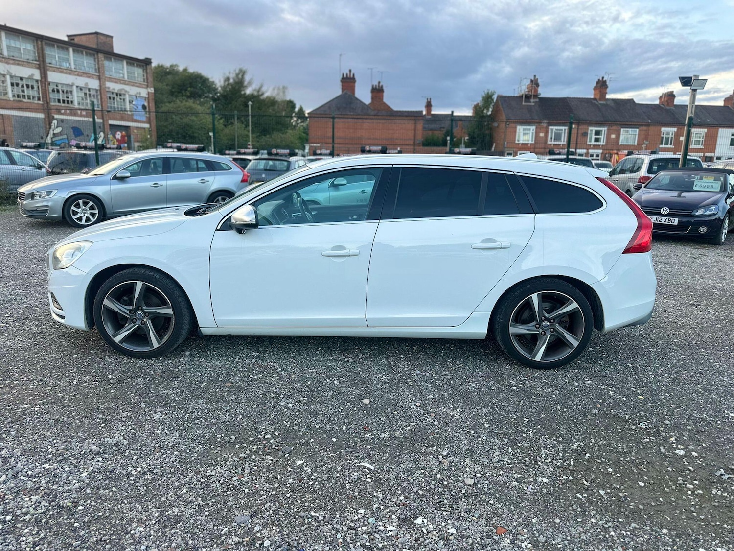 Used Volvo V60 2025 for sale - 76042869: Photo 10