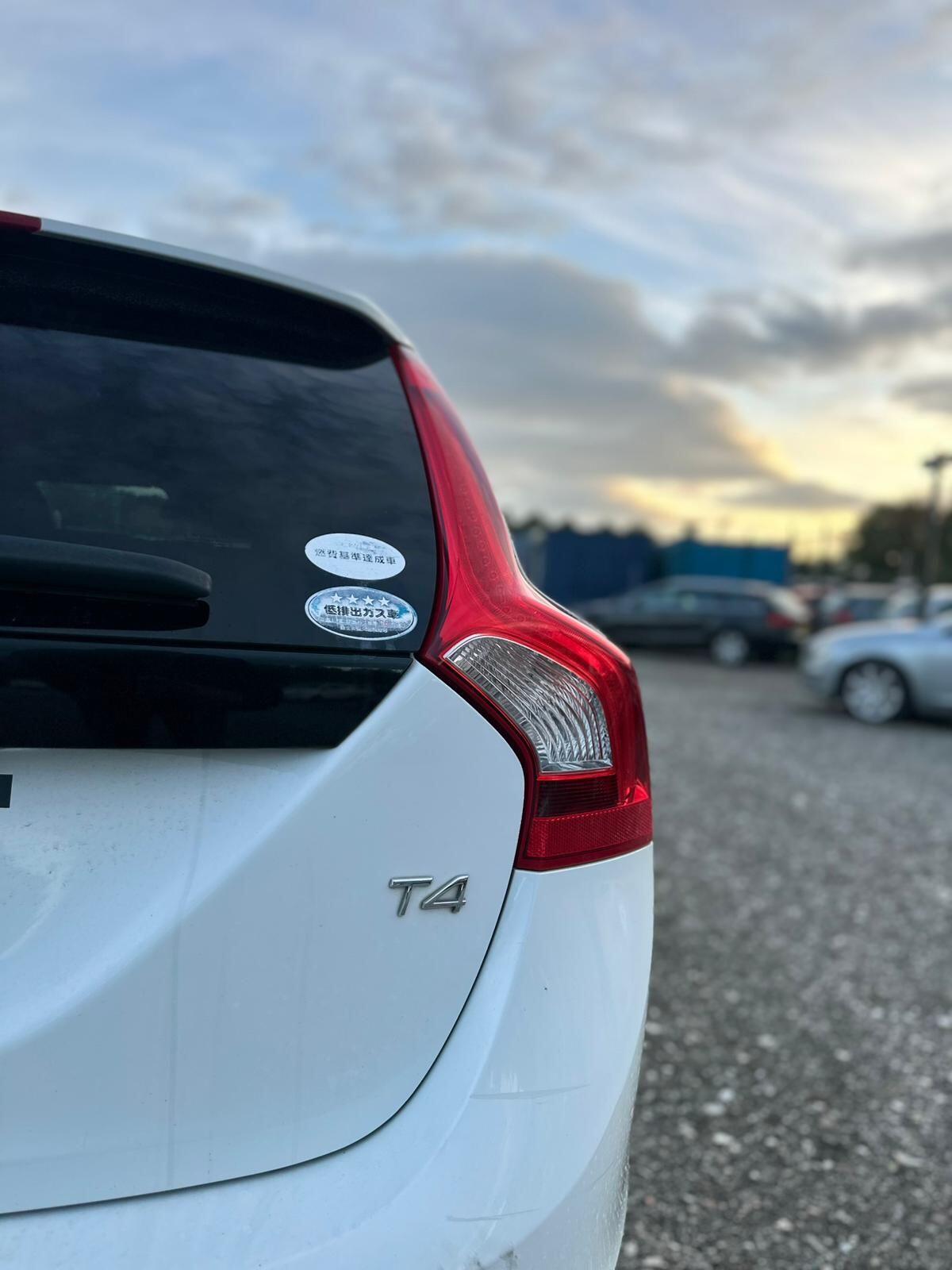 Used Volvo V60 2025 for sale - 76042869: Photo 34