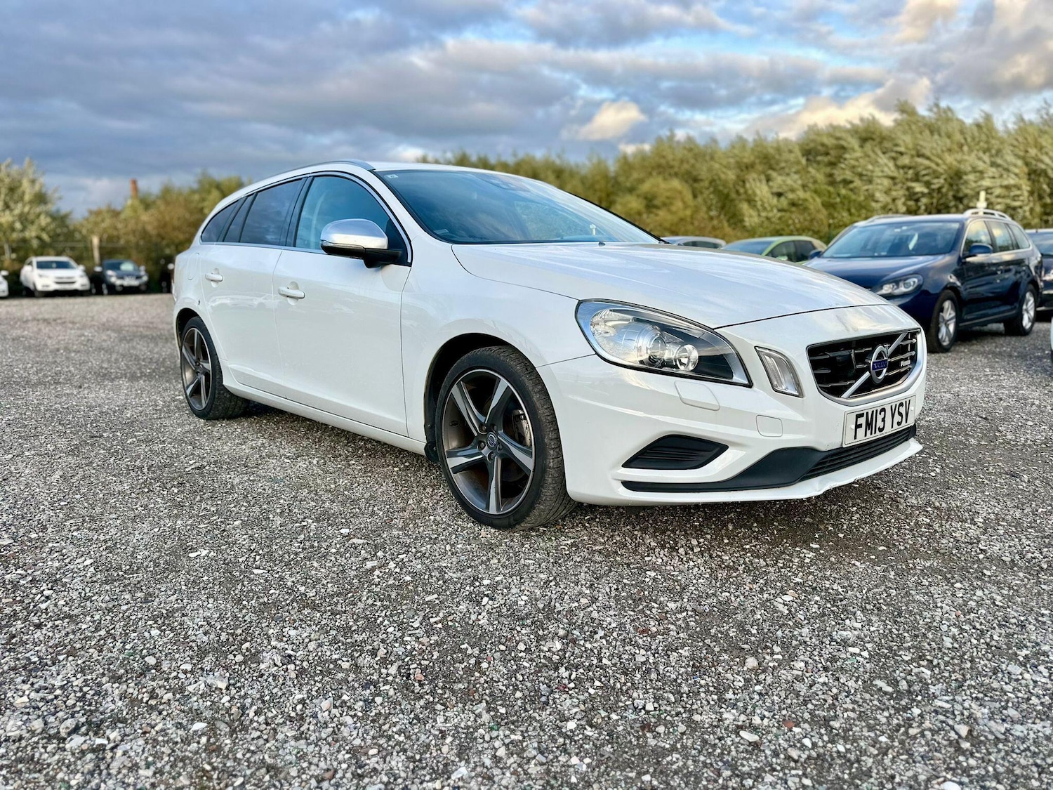 Used Volvo V60 2025 for sale - 76042869: Photo 5