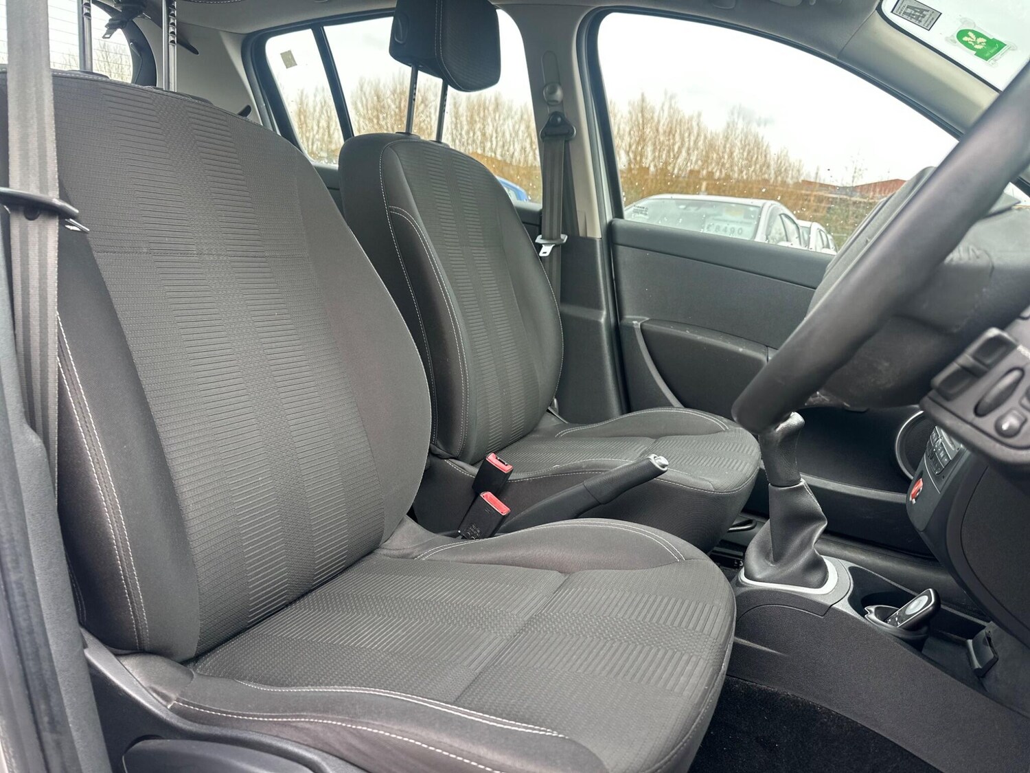 Used Renault Clio for sale - 77484119: Photo 11