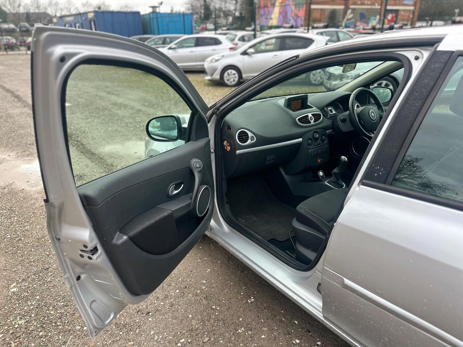 Used Renault Clio for sale - 77484119: Photo 19