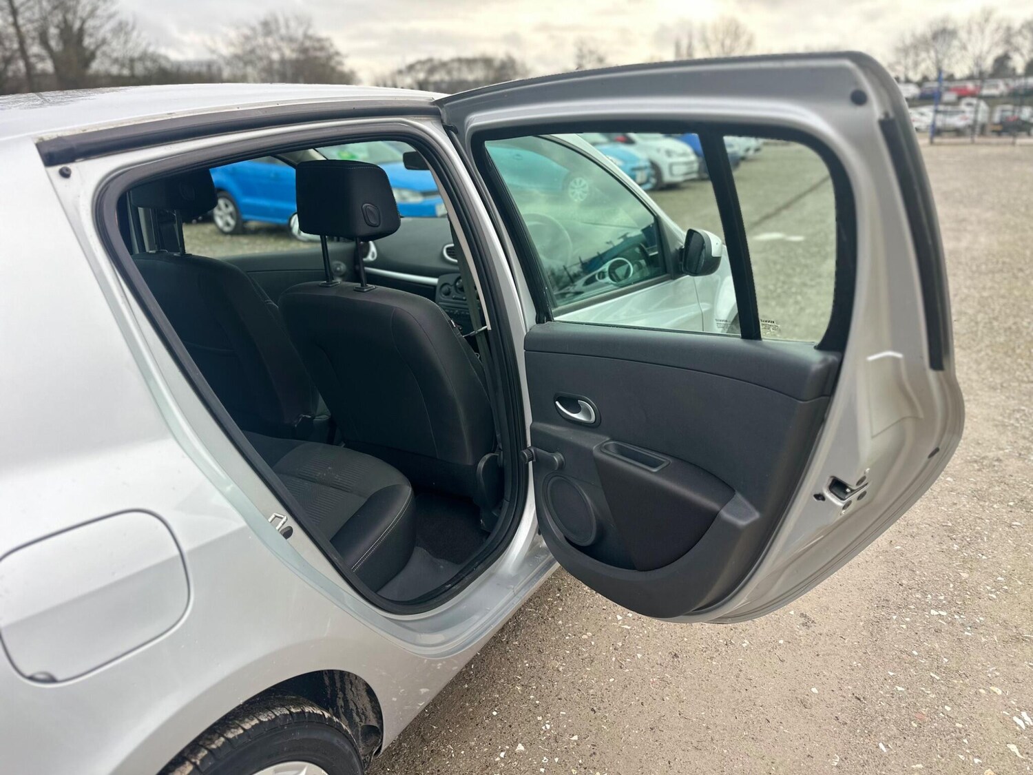 Used Renault Clio for sale - 77484119: Photo 21