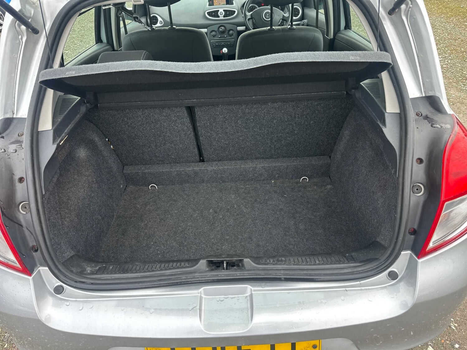 Used Renault Clio for sale - 77484119: Photo 30