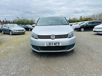 Used Volkswagen Touran 2013 for sale - 78307106: Photo