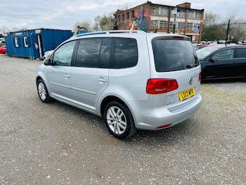 Used Volkswagen Touran 2013 for sale - 78307106: Photo