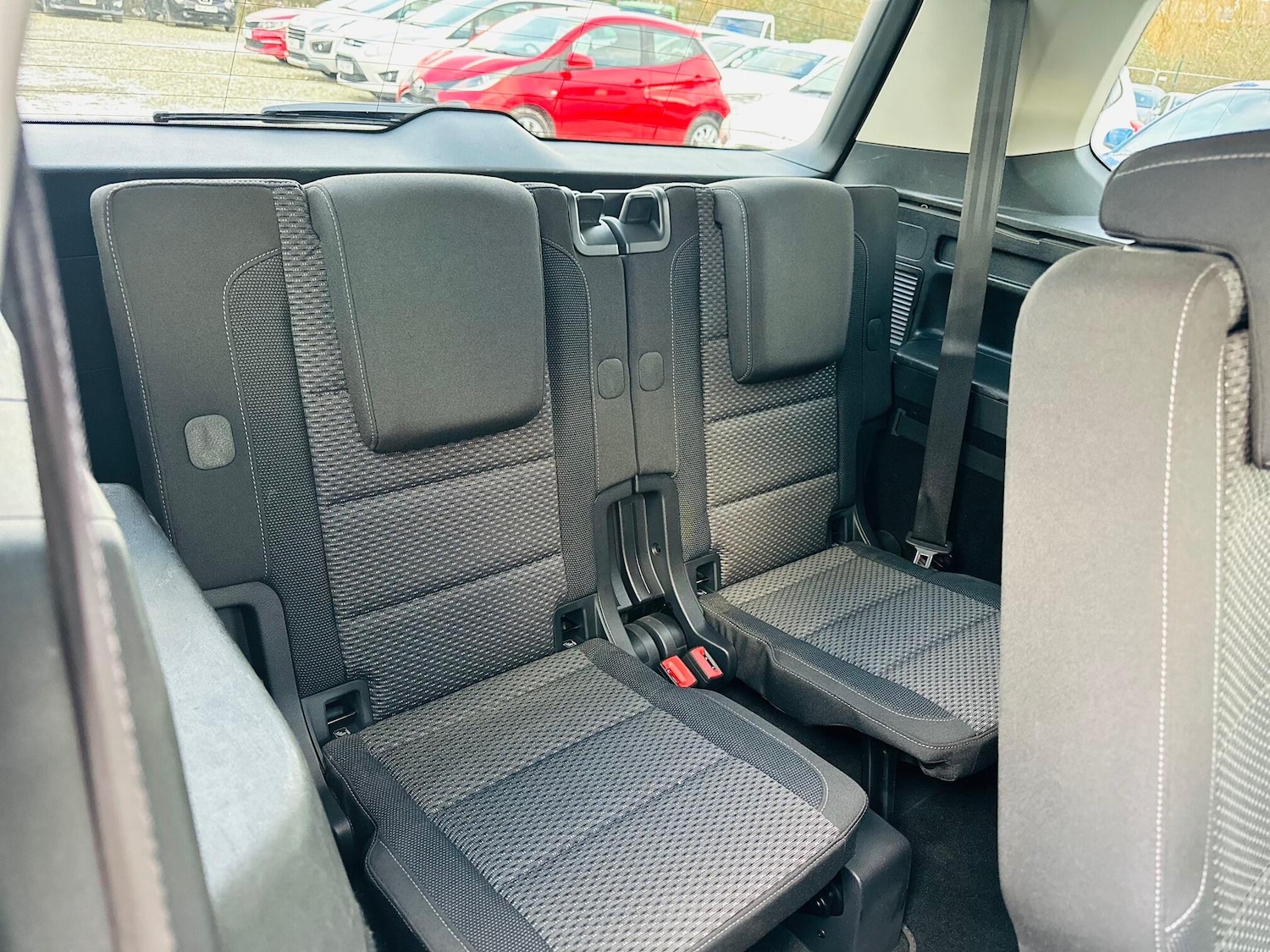 Used Volkswagen Touran 2025 for sale - 77102008: Photo 18