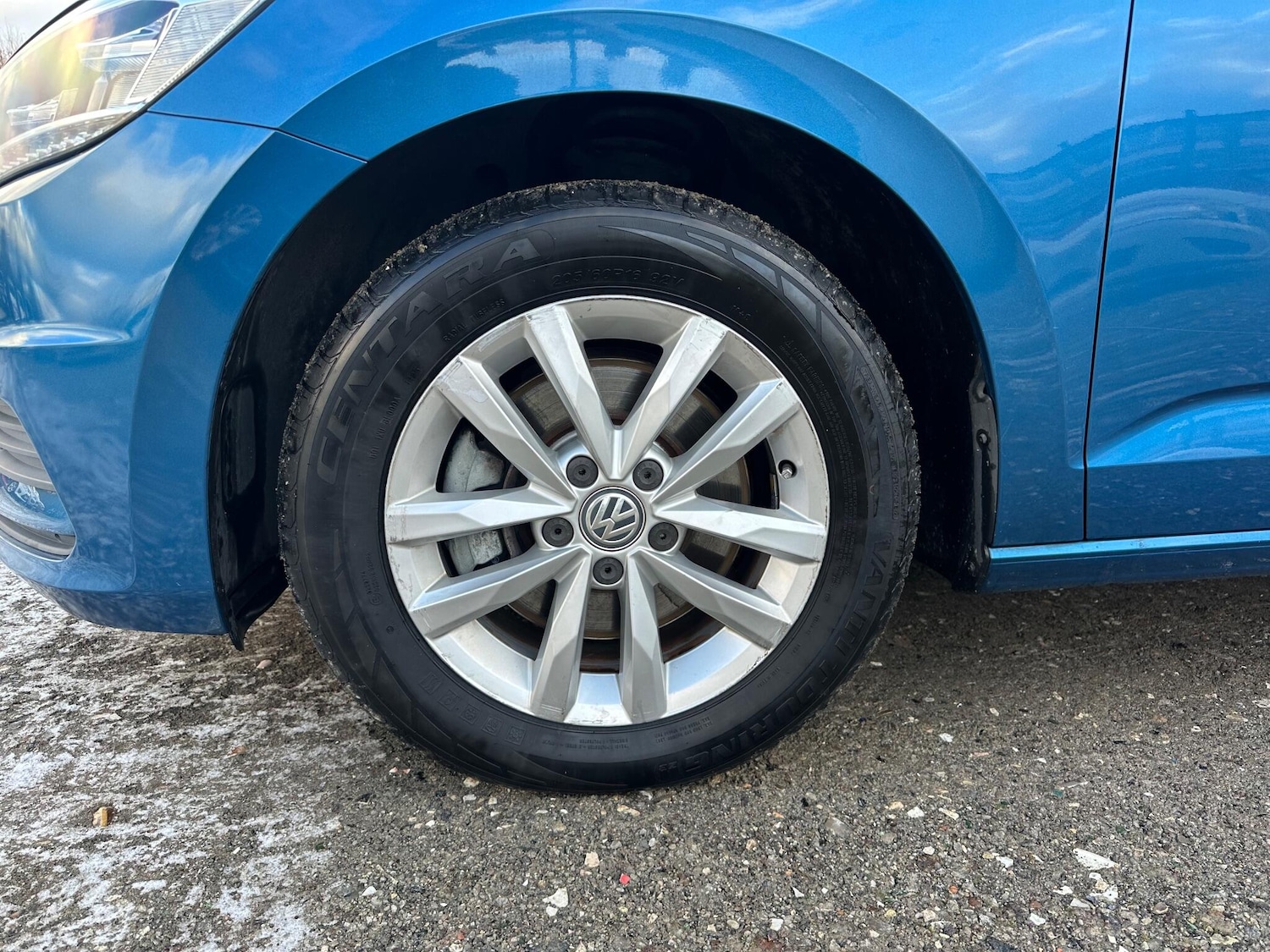 Used Volkswagen Touran 2025 for sale - 77102008: Photo 30