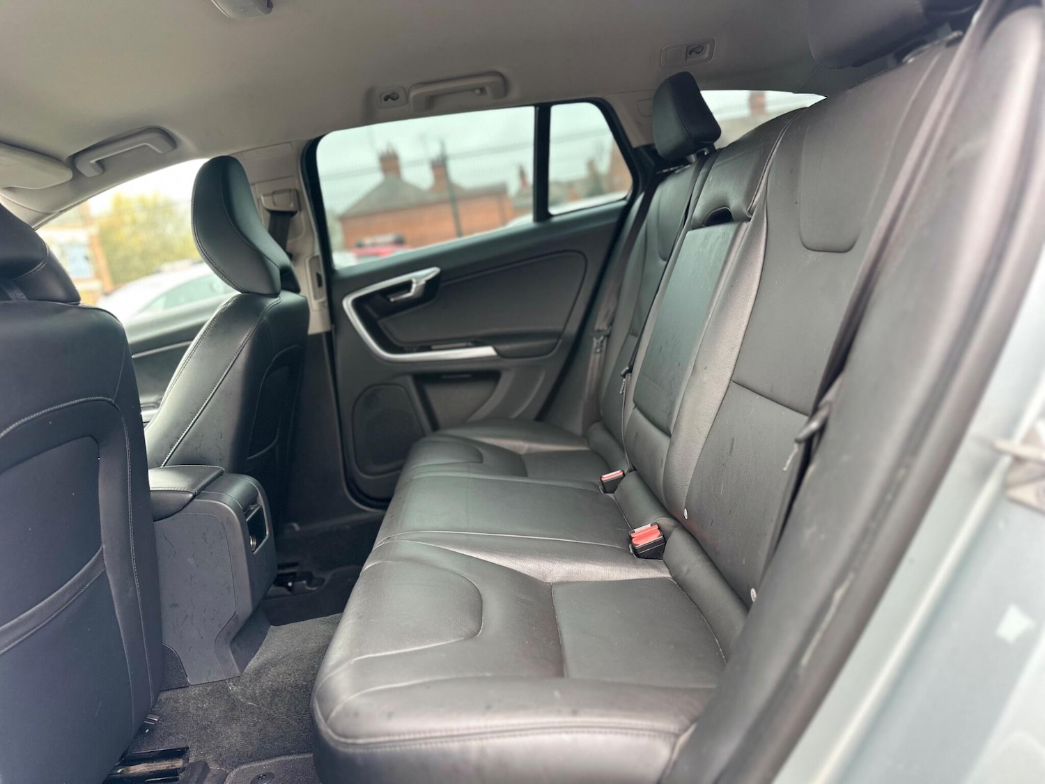 Used Volvo V60 2025 for sale - 76521800: Photo 25