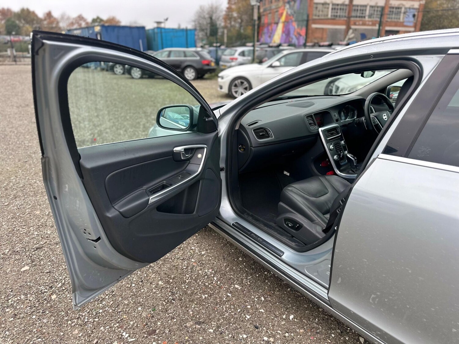 Used Volvo V60 2025 for sale - 76521800: Photo 26