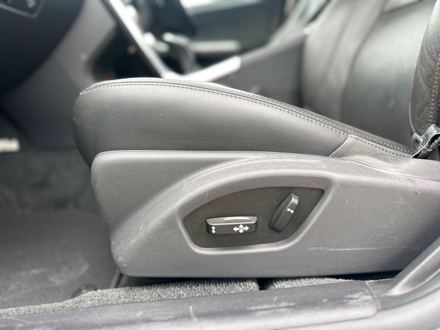 Used Volvo V60 2025 for sale - 76521800: Photo 29