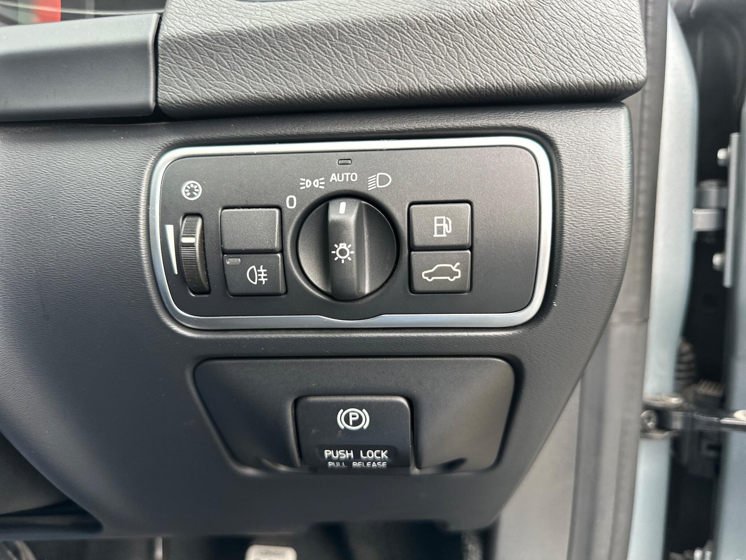 Used Volvo V60 2025 for sale - 76521800: Photo 35