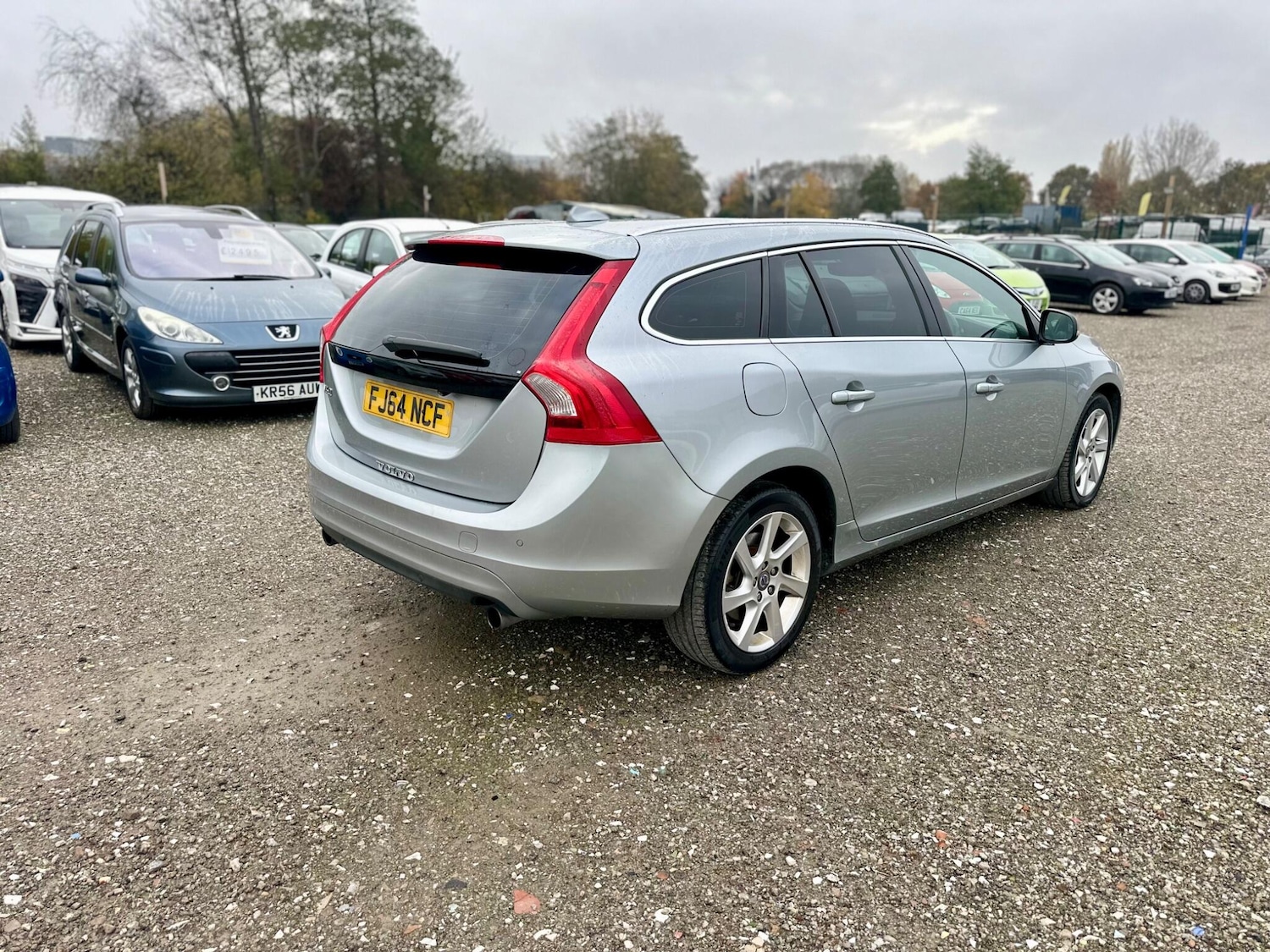 Used Volvo V60 2025 for sale - 76521800: Photo 7