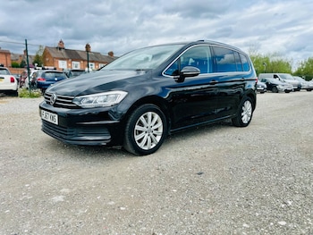 Used Volkswagen Touran 2017 for sale - 78307218: Photo