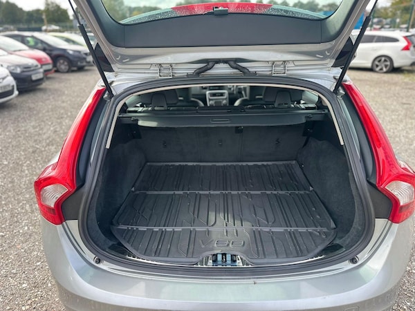 Used Volvo V60 2025 for sale - 76179534: Photo 17