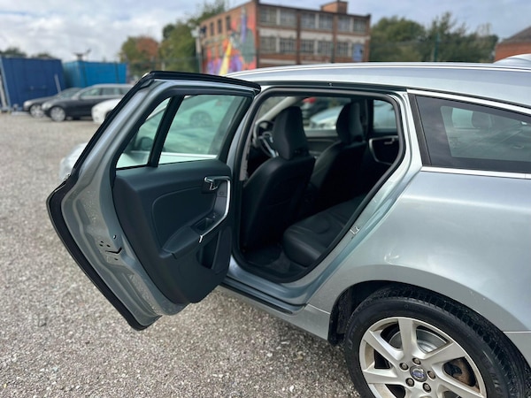 Used Volvo V60 2025 for sale - 76179534: Photo 18